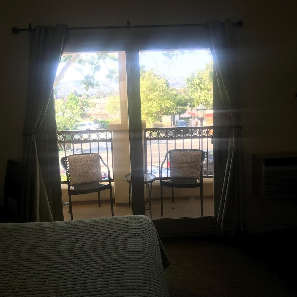 Bella Capri Inn And Suites Camarillo Extérieur photo