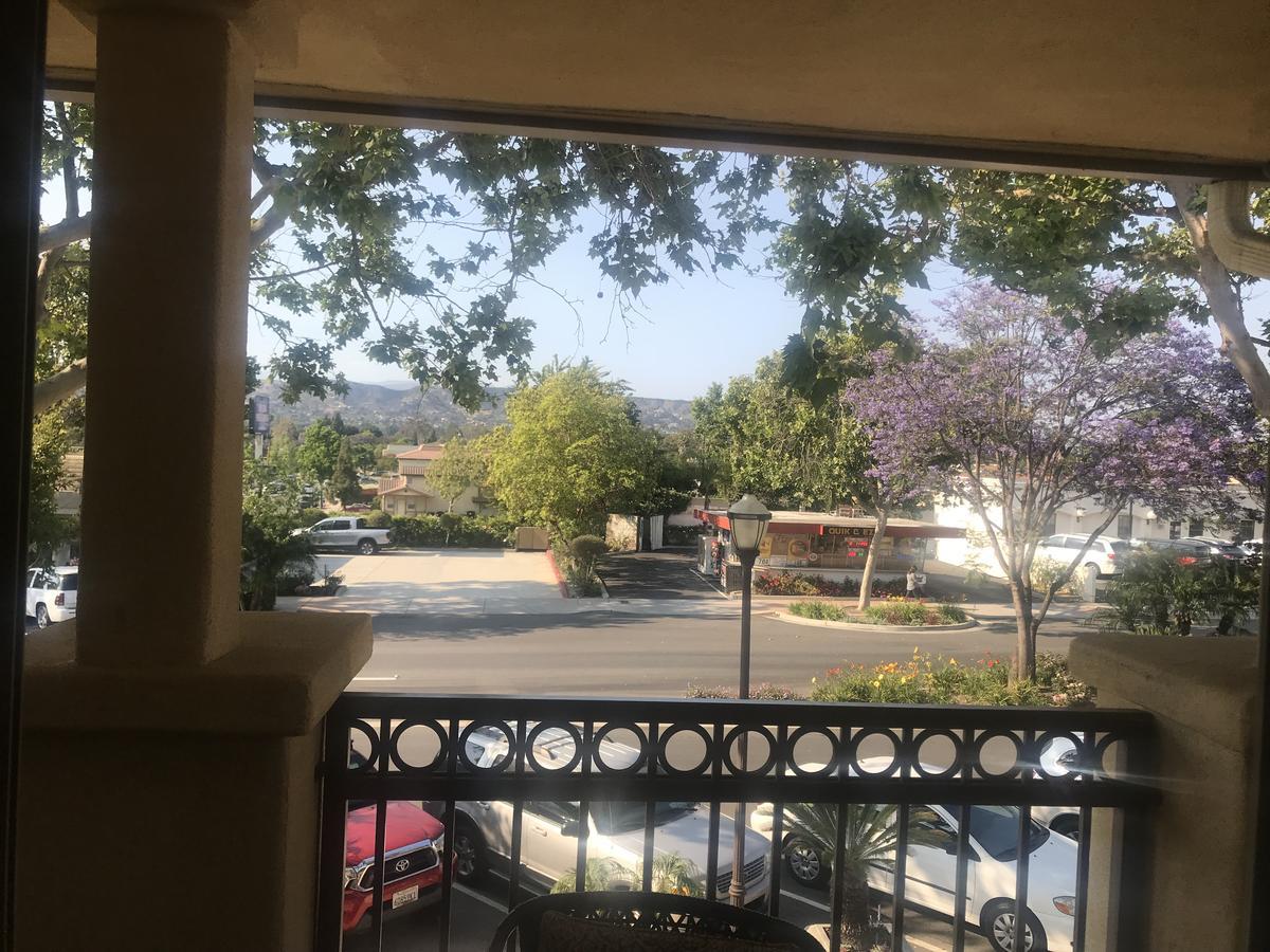 Bella Capri Inn And Suites Camarillo Extérieur photo