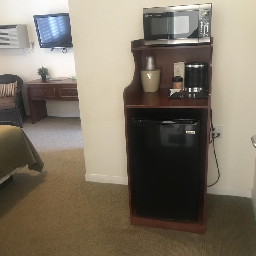 Bella Capri Inn And Suites Camarillo Extérieur photo